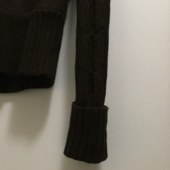 Liv Sweater Size M - Picture 9 of 11